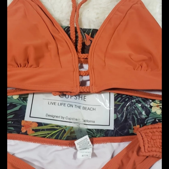 CUPSHE Swimsuit small - Picture 6 of 11